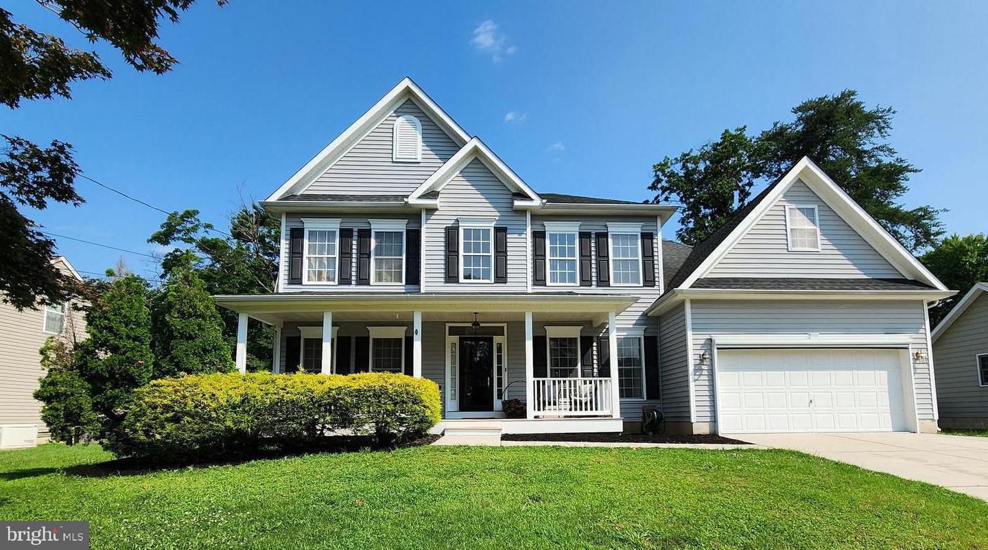 1726 2nd Property Photo 1