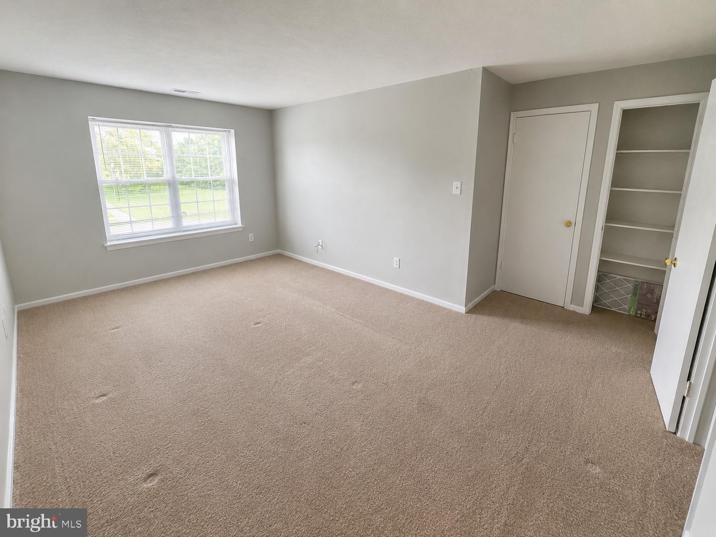 2502 Thistledown Ct Property Photo 8