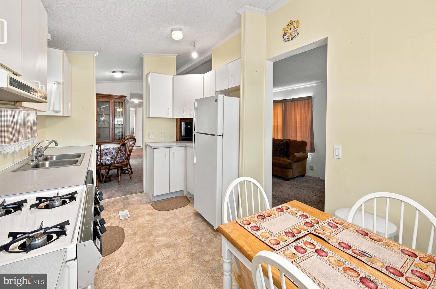 209 Sunnyside Ln Property Photo 4