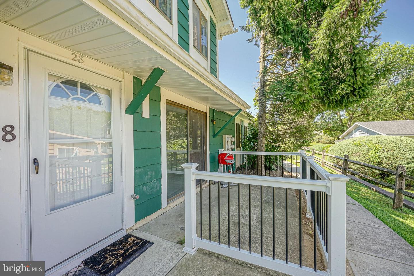 28 Birchwood Ct Property Photo 2