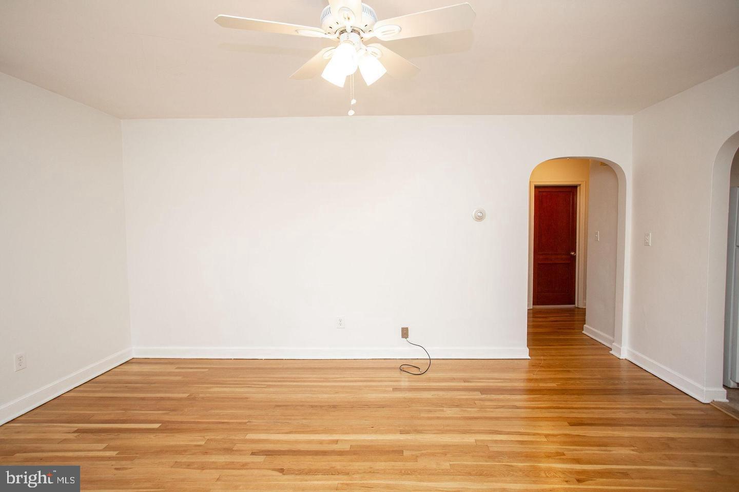 56 Linwood Ave Property Photo 6