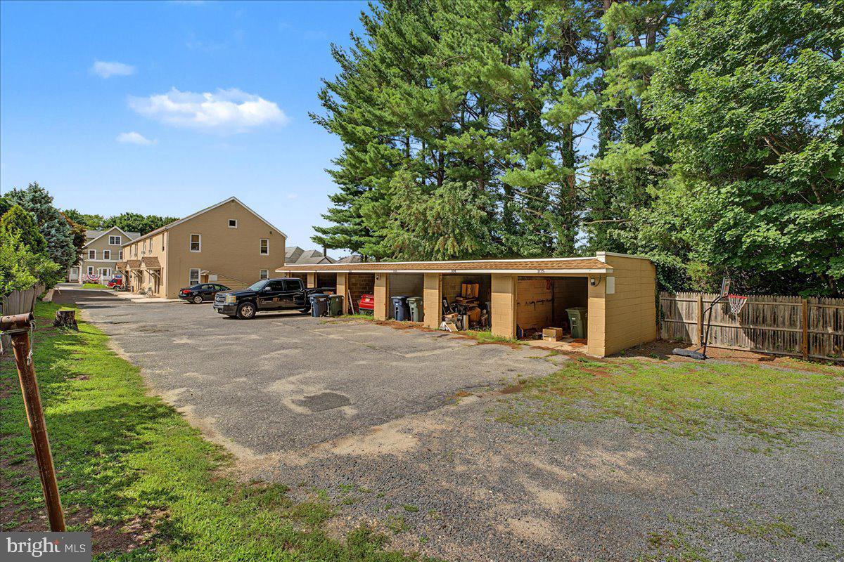 56 Linwood Ave Property Photo 19