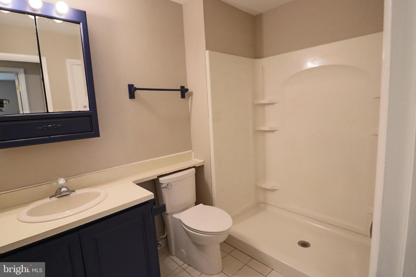105 Devonshire Ct Property Photo 17