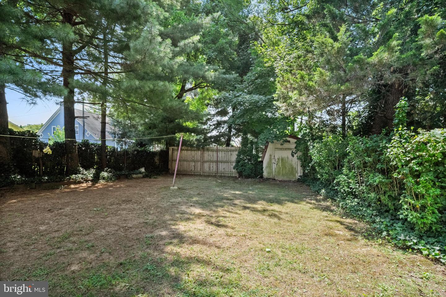 371 E Holly Ave Property Photo 20
