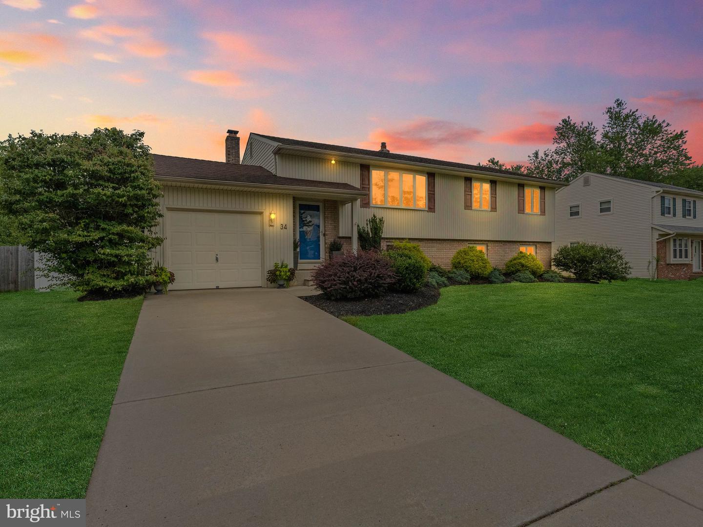 34 Abbington Ln Property Photo 1