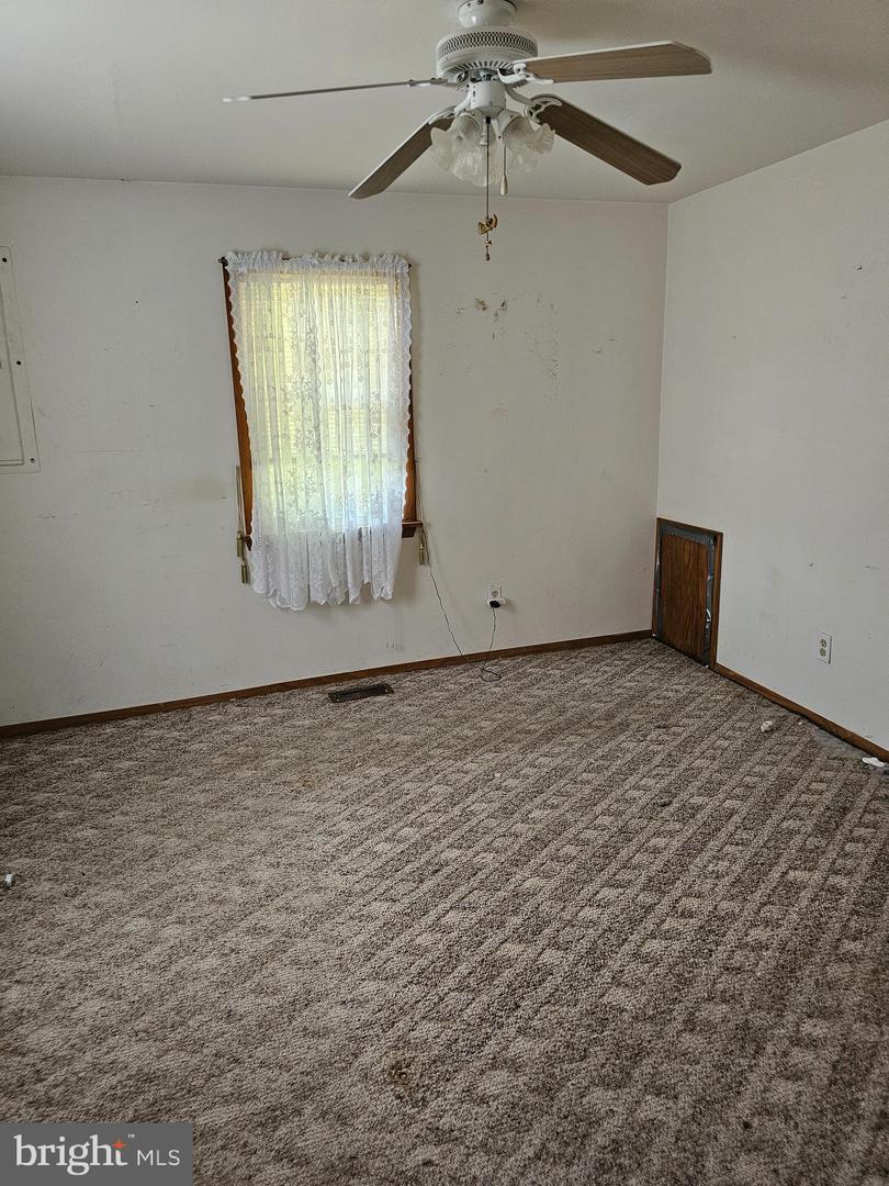 284 Floodgate Rd Property Photo 6