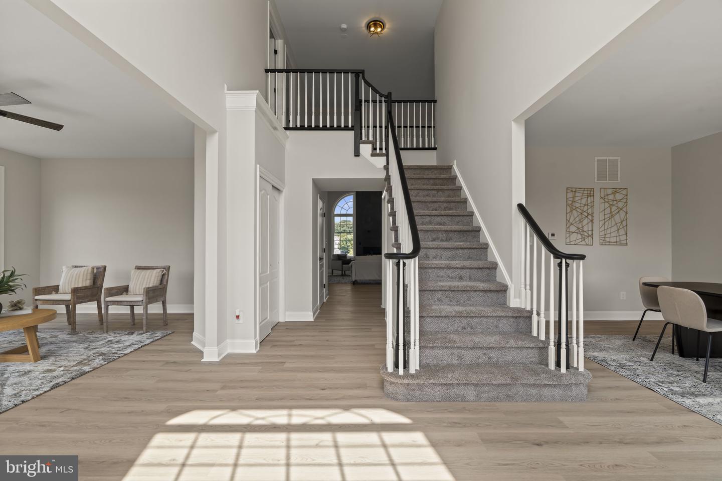 6 Skyline Cir Property Photo 4
