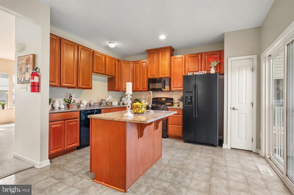 1607 Exposition Dr Property Photo 1