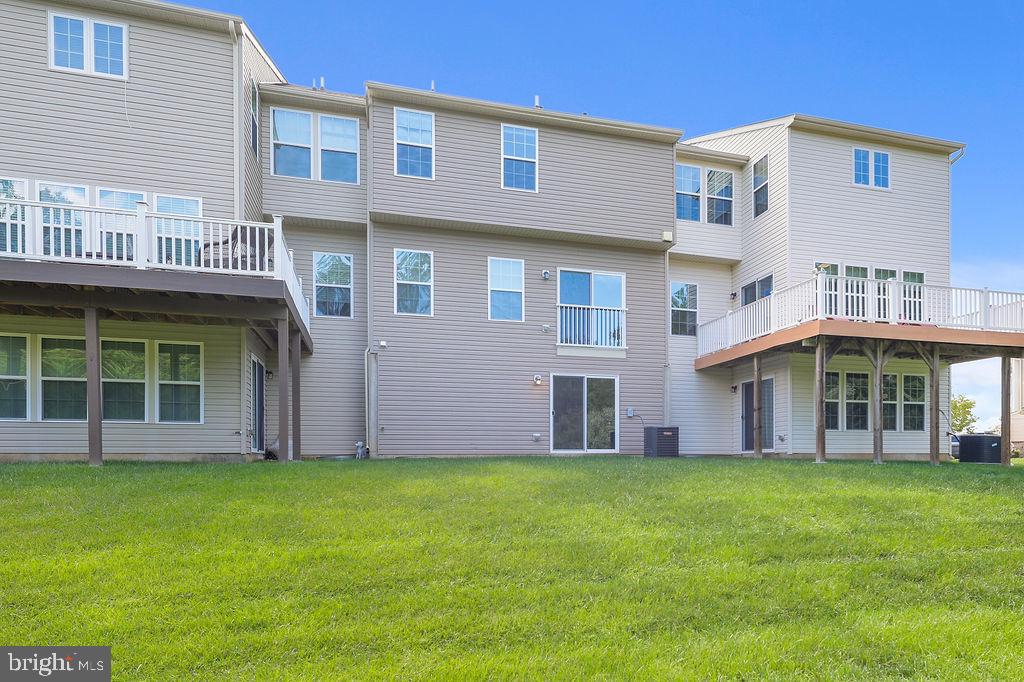 1607 Exposition Dr Property Photo 14