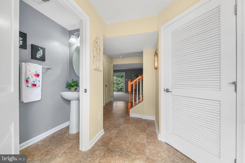 1607 Exposition Dr Property Photo 16