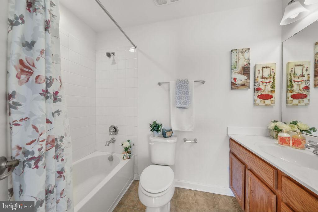 1607 Exposition Dr Property Photo 24