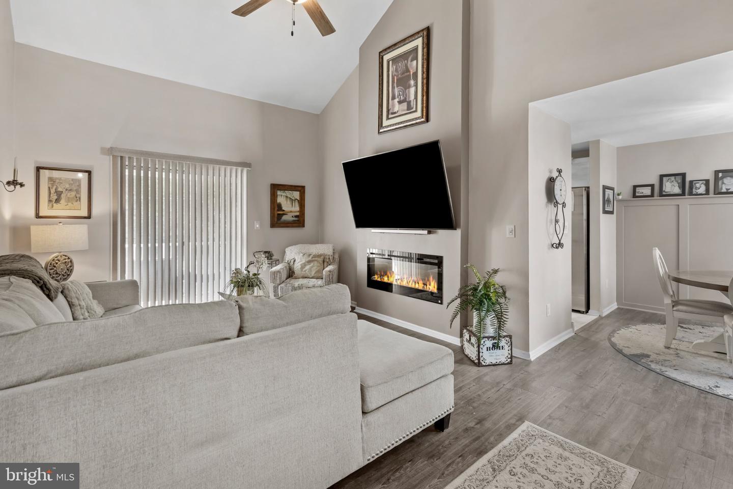 468 STEEPLECHASE CT Property Photo 1