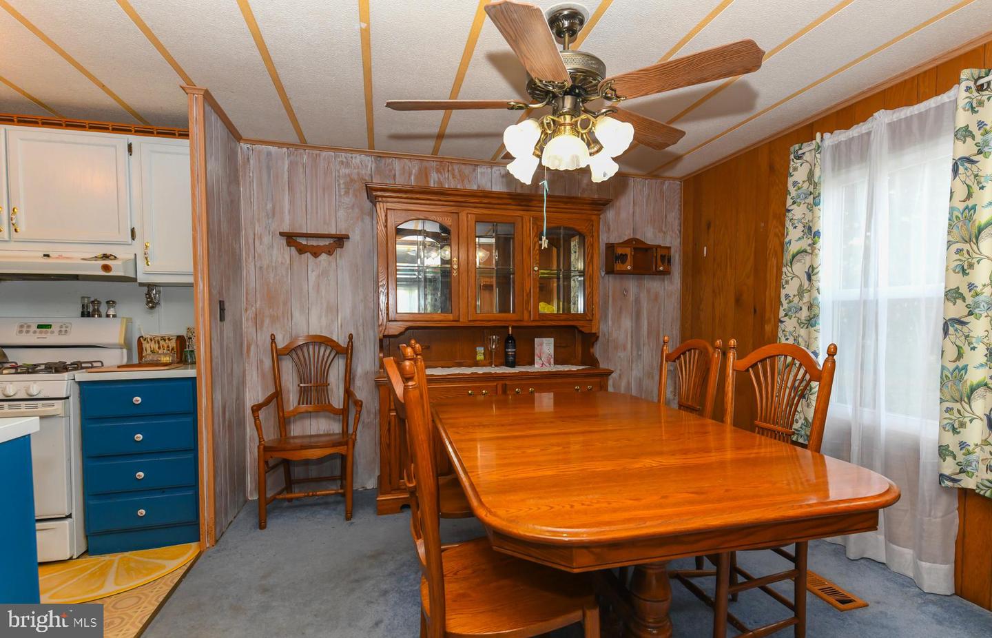 462 Harrison Ave Property Photo 5