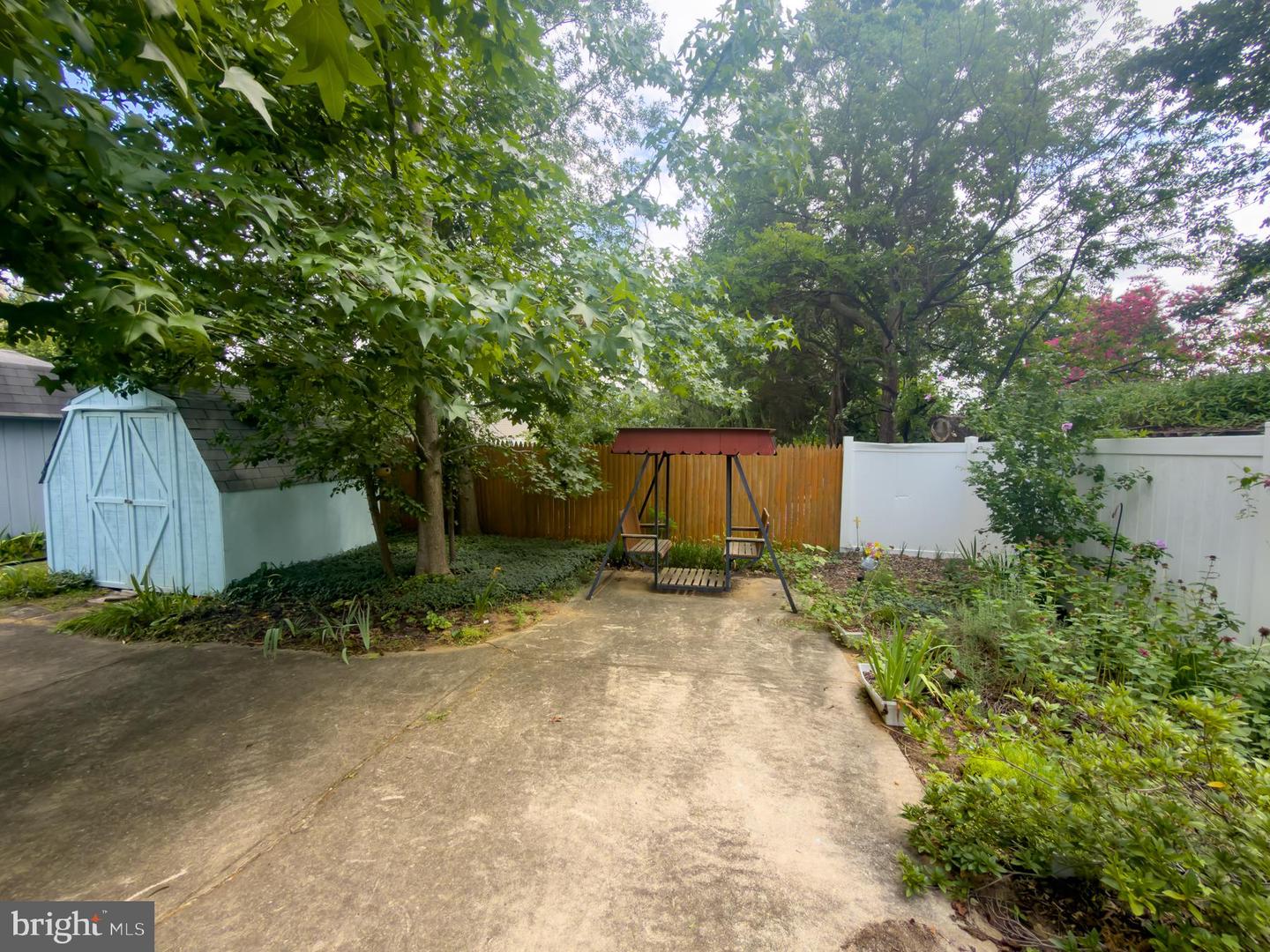 462 Harrison Ave Property Photo 14