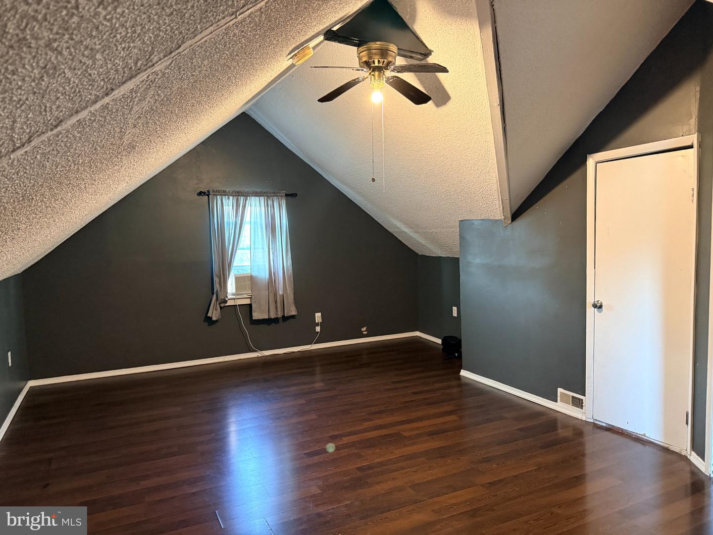 407 Tuckahoe Rd Property Photo 15