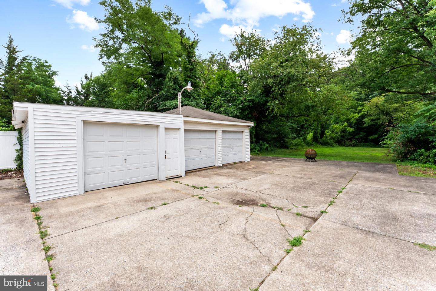 NJGL2076492 Property Photo 75