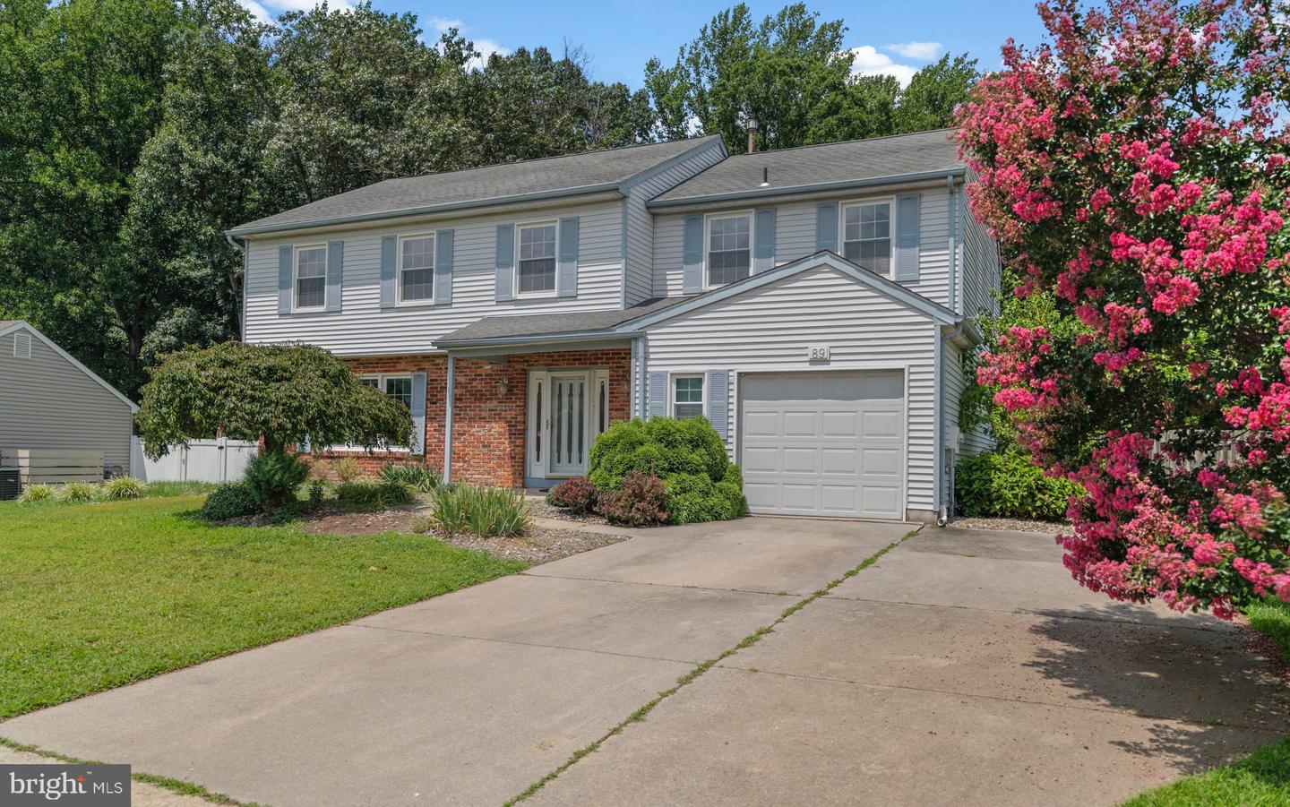 89 Twin Ponds Dr Property Photo 1