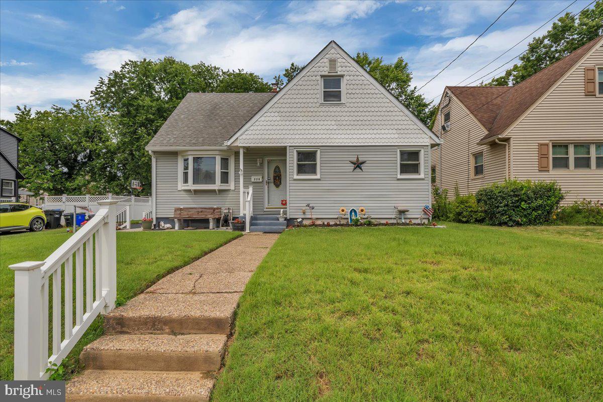 779 Wick Blvd Property Photo 1
