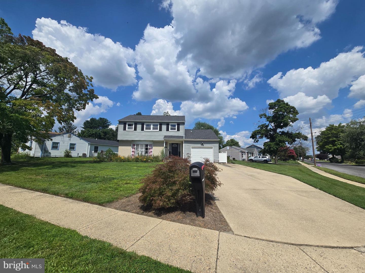 301 Overbrook Ave Property Photo 4