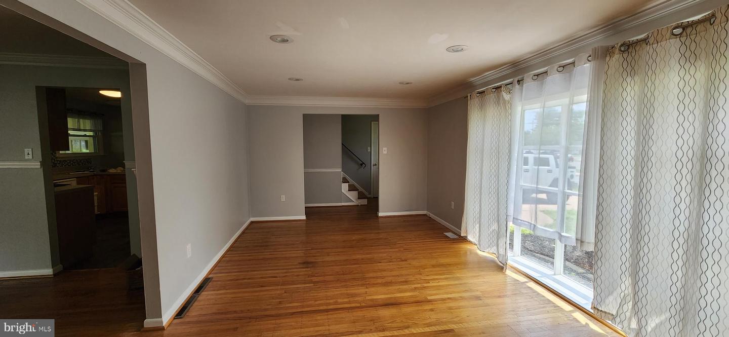301 Overbrook Ave Property Photo 6