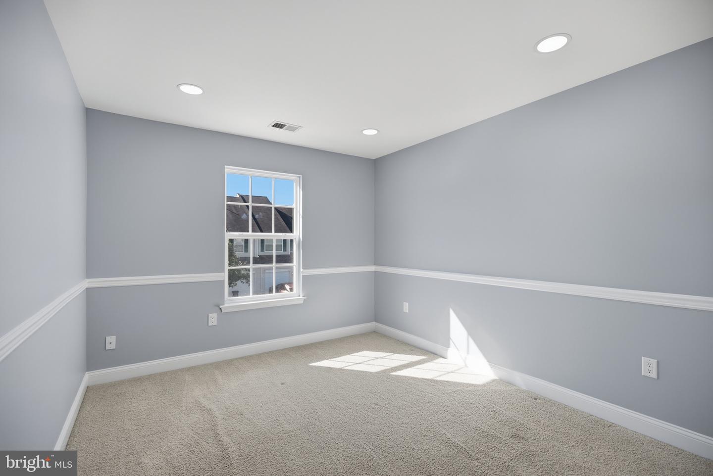 107 Chancellor Property Photo 18