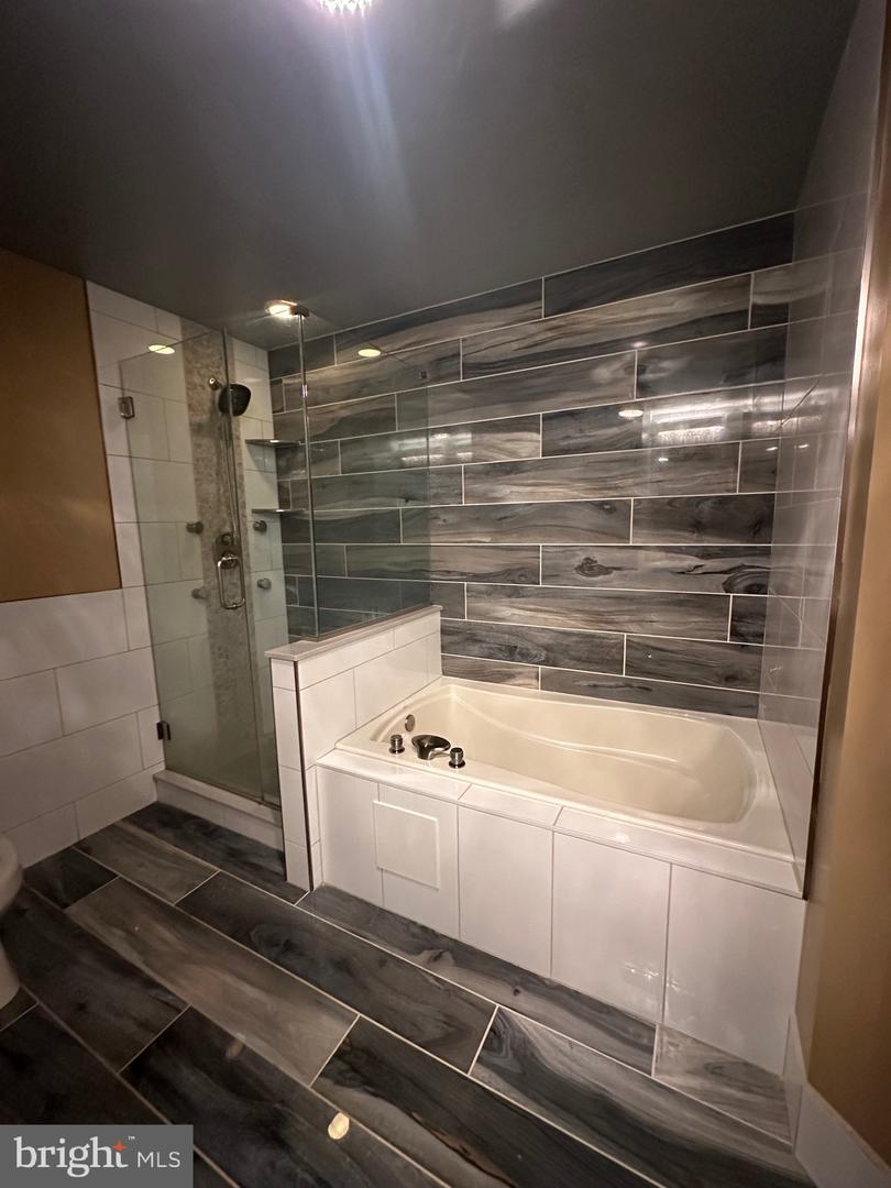 110 Sansom Ln Property Photo 9