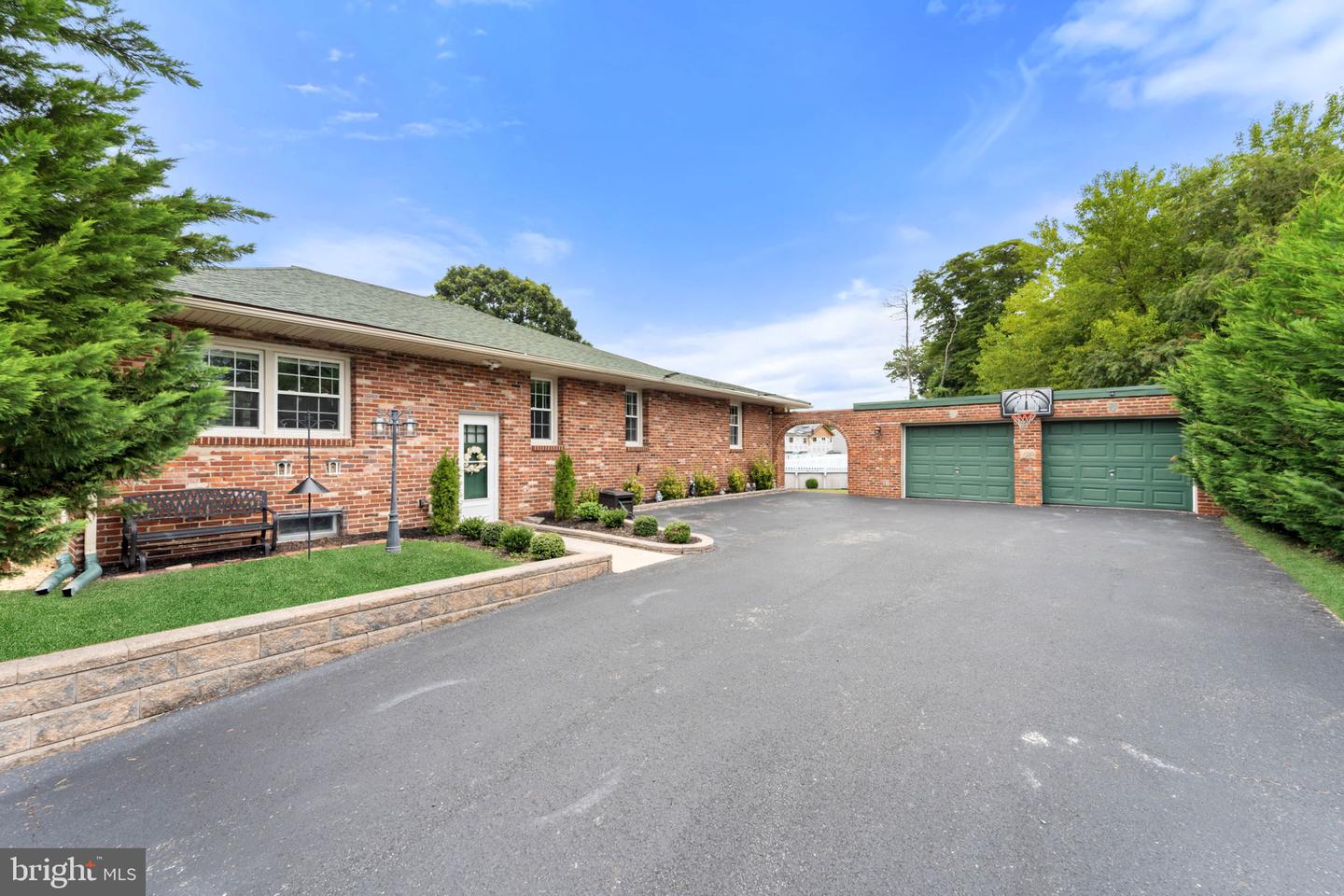 350 Egg Harbor Rd Property Photo 3