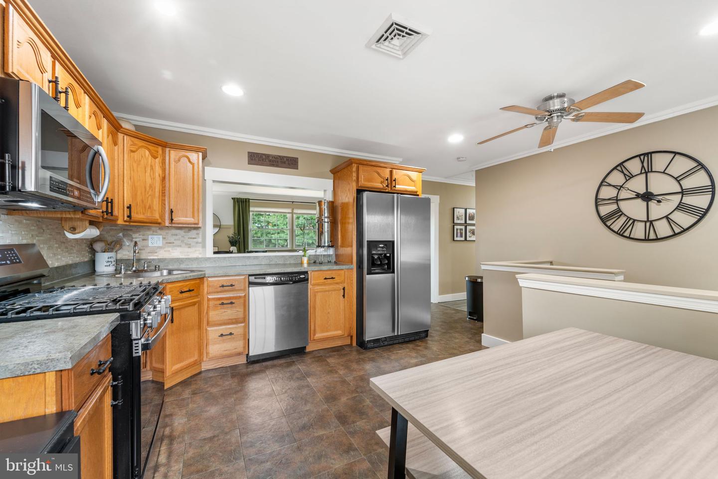 350 Egg Harbor Rd Property Photo 10