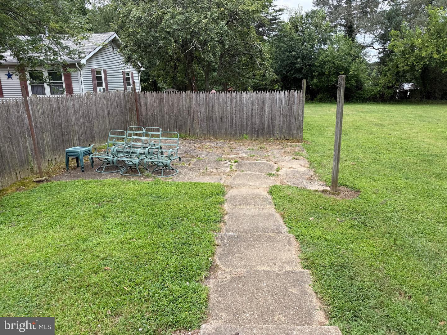 202 Main St Property Photo 13