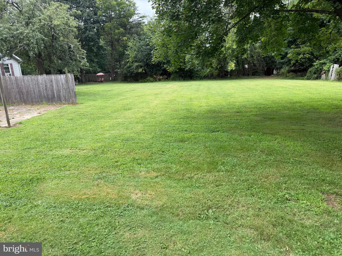 202 Main St Property Photo 15