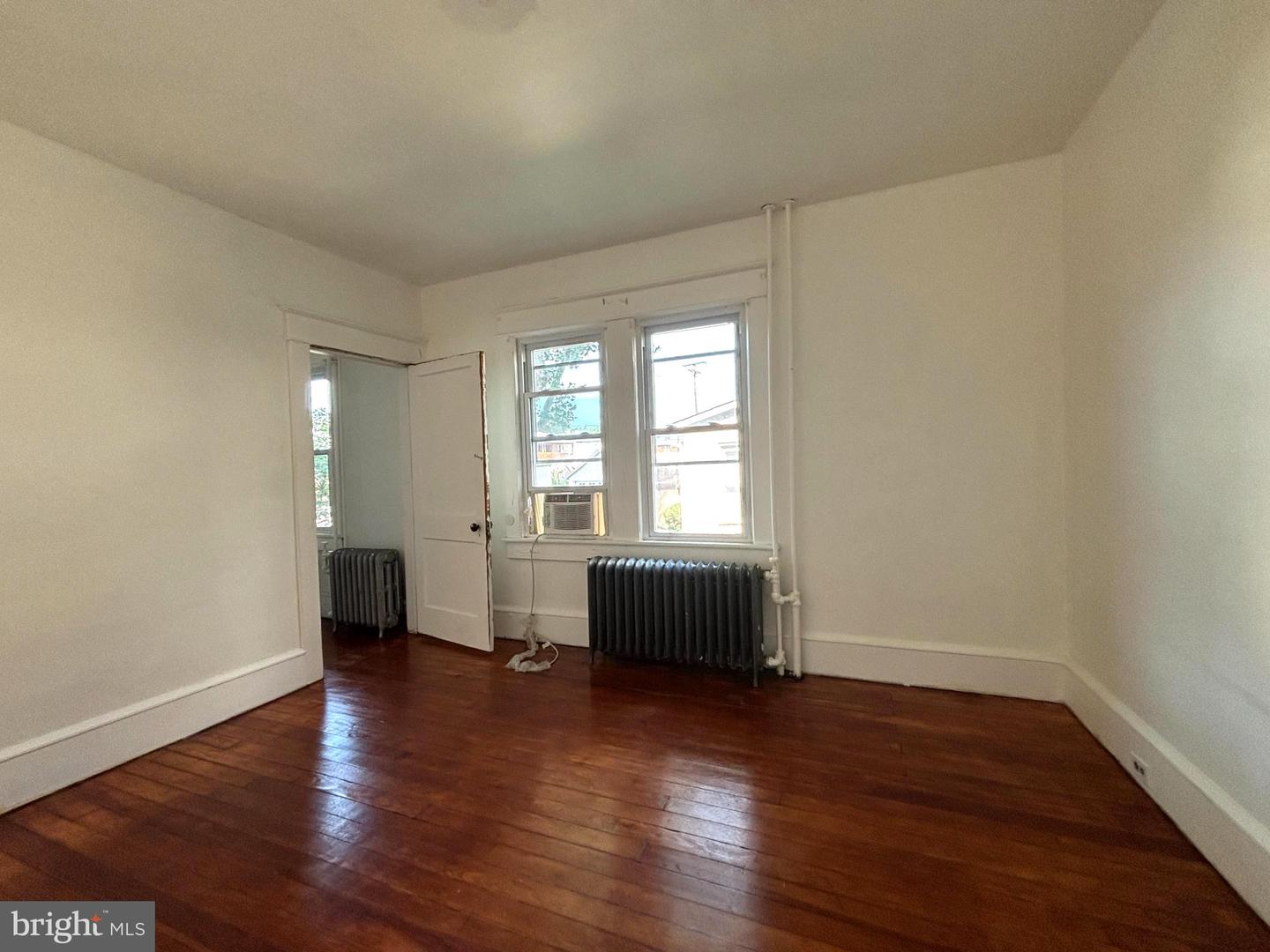 14 Simpson Ave Property Photo 6