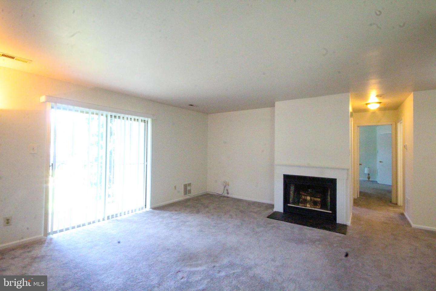 431 Atlanta Ct Property Photo 5