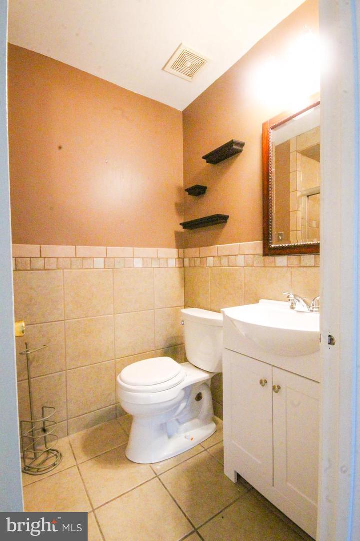 431 Atlanta Ct Property Photo 16
