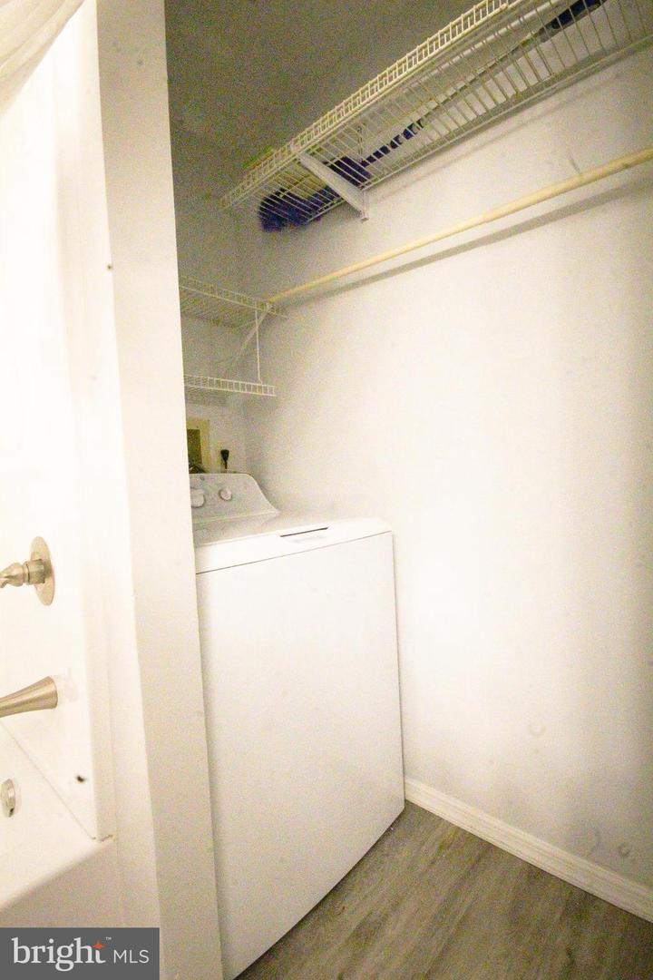431 Atlanta Ct Property Photo 25