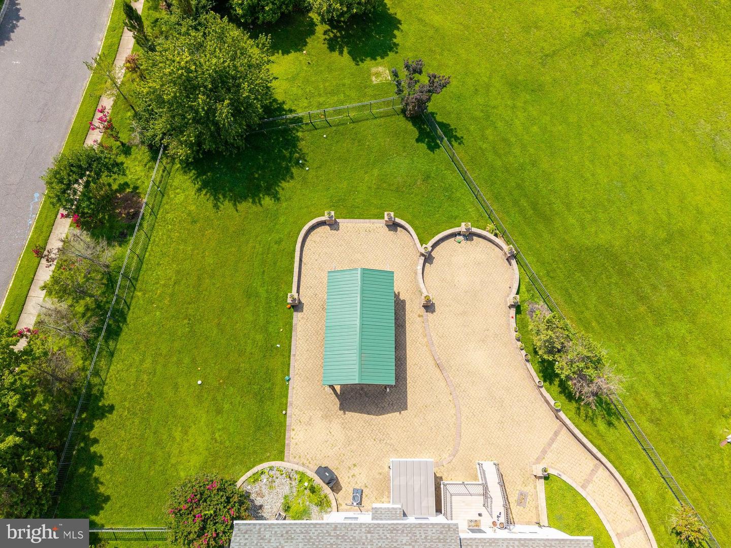 10 Tara Dr Property Photo 16