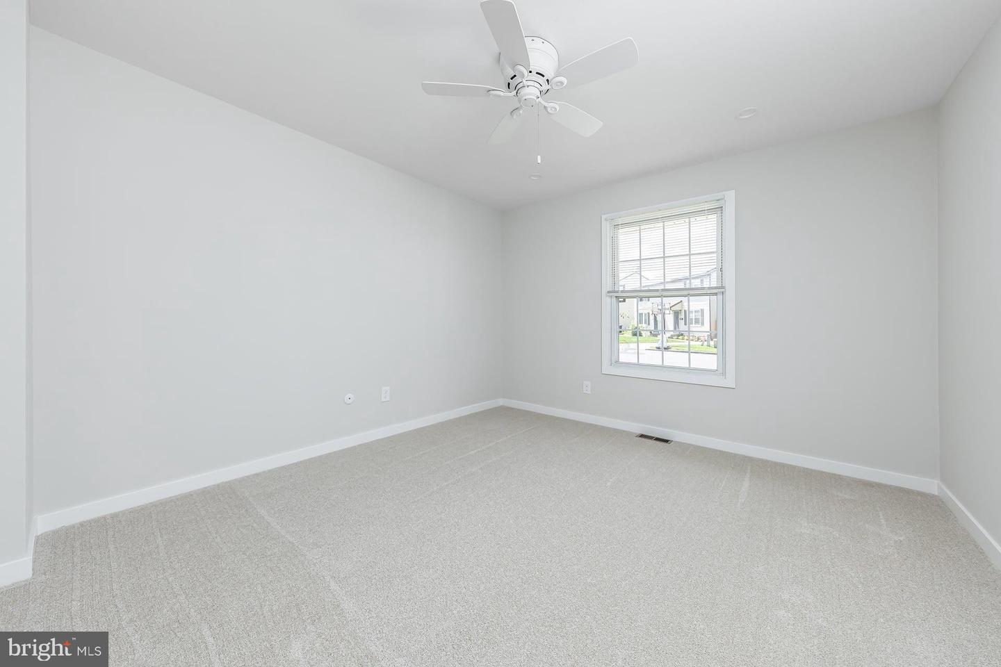228 Leona Ct Property Photo 18