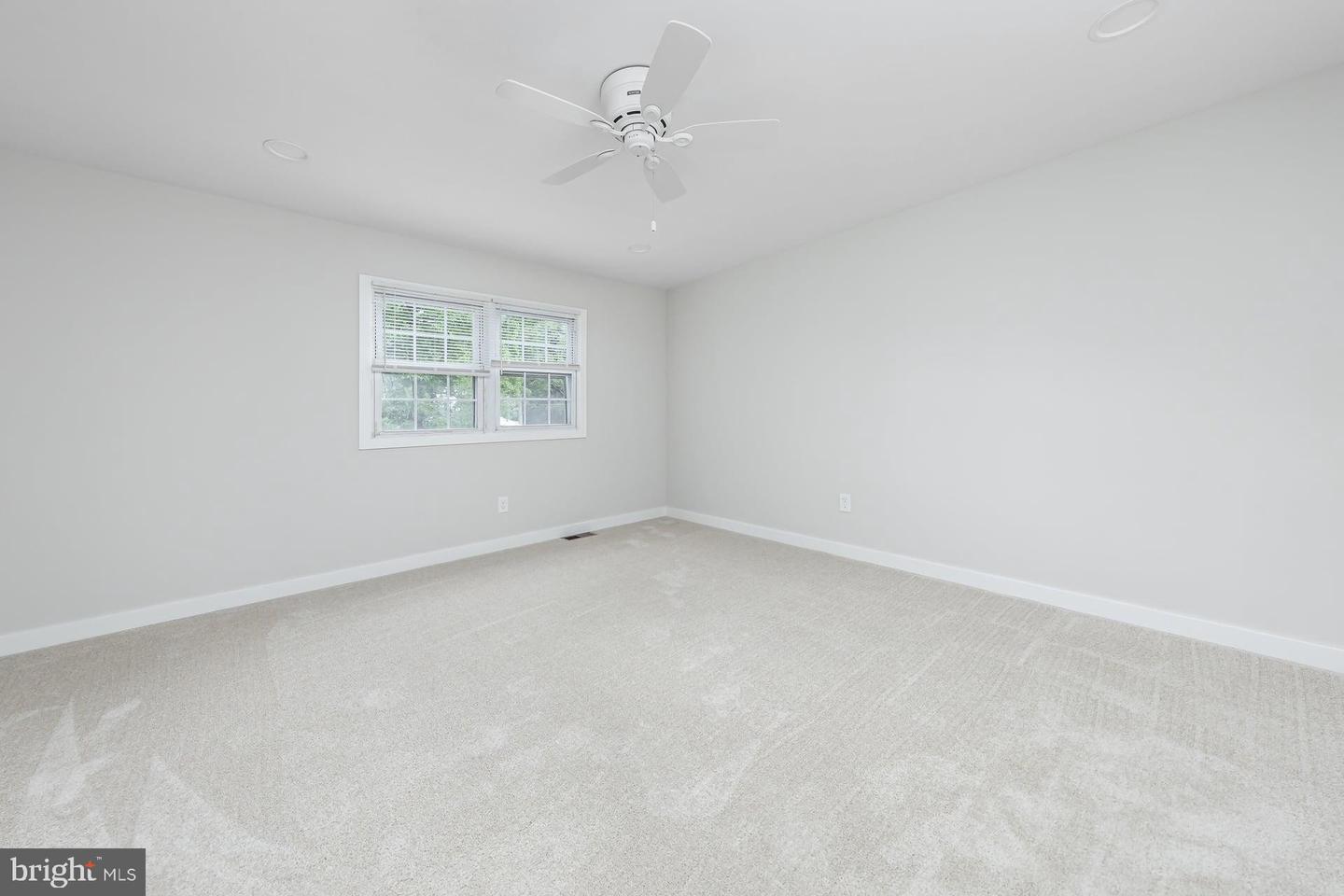 228 Leona Ct Property Photo 21