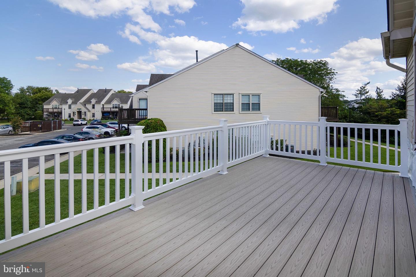 12 Harrogate Ct Property Photo 3