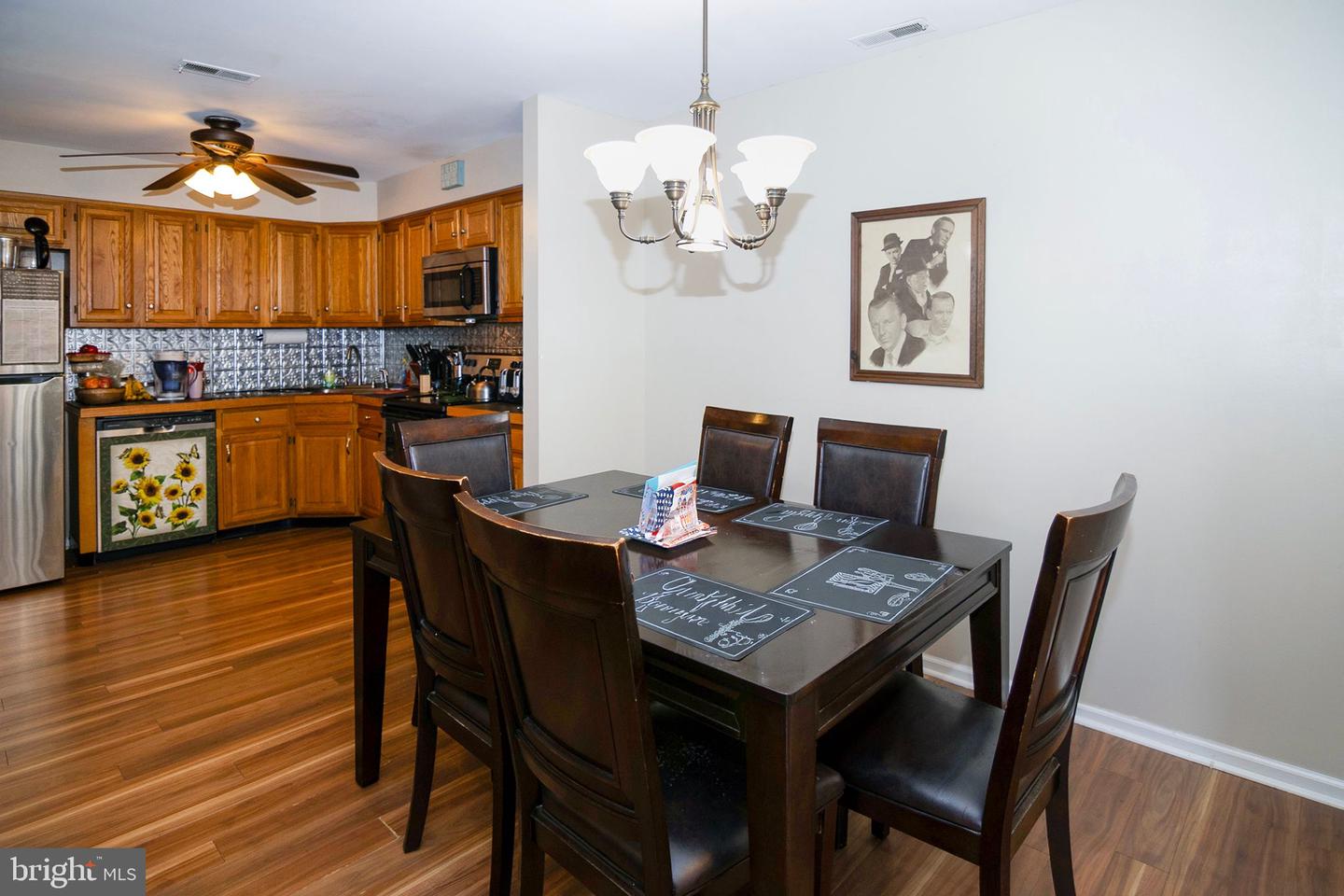 12 Harrogate Ct Property Photo 9