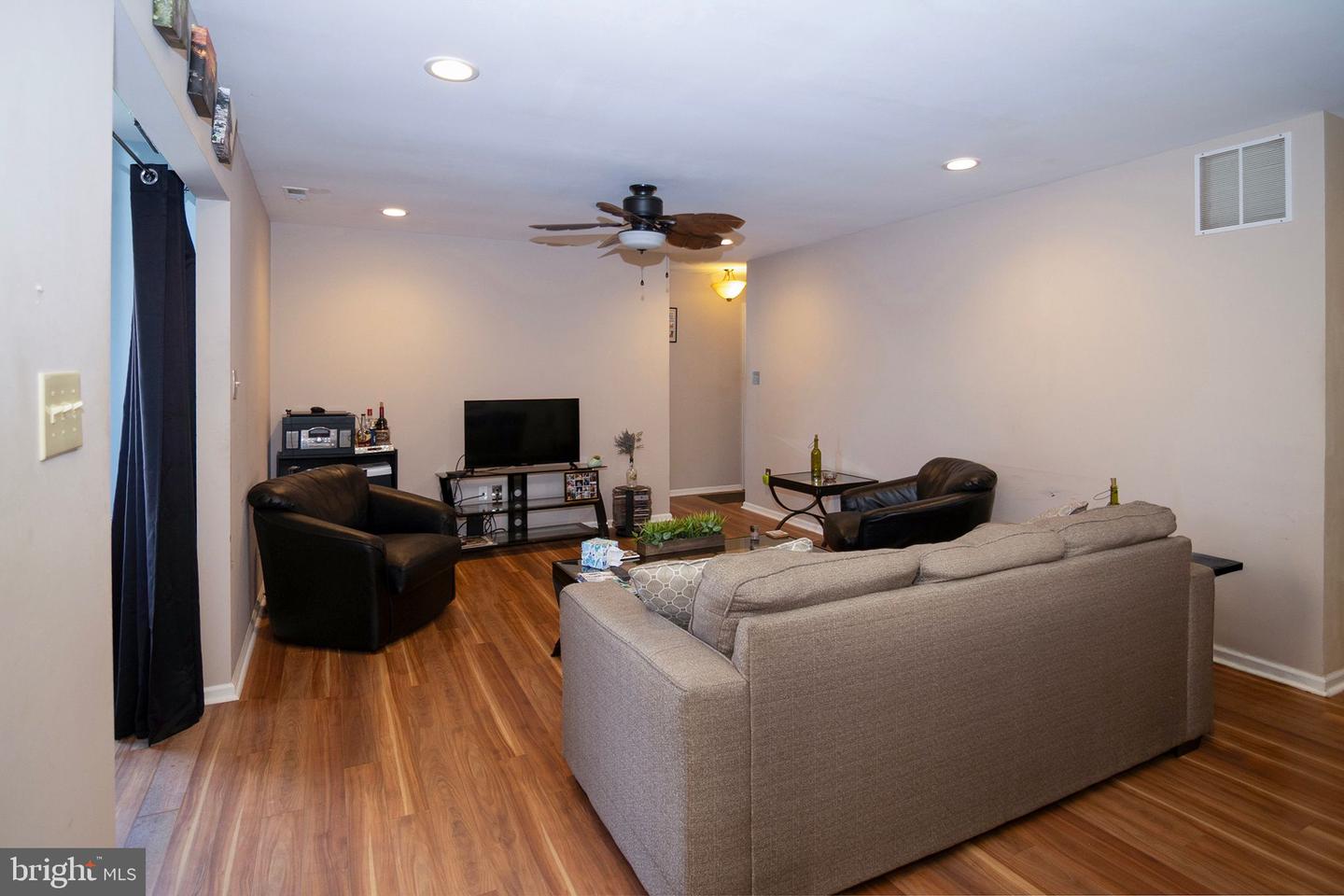 12 Harrogate Ct Property Photo 12