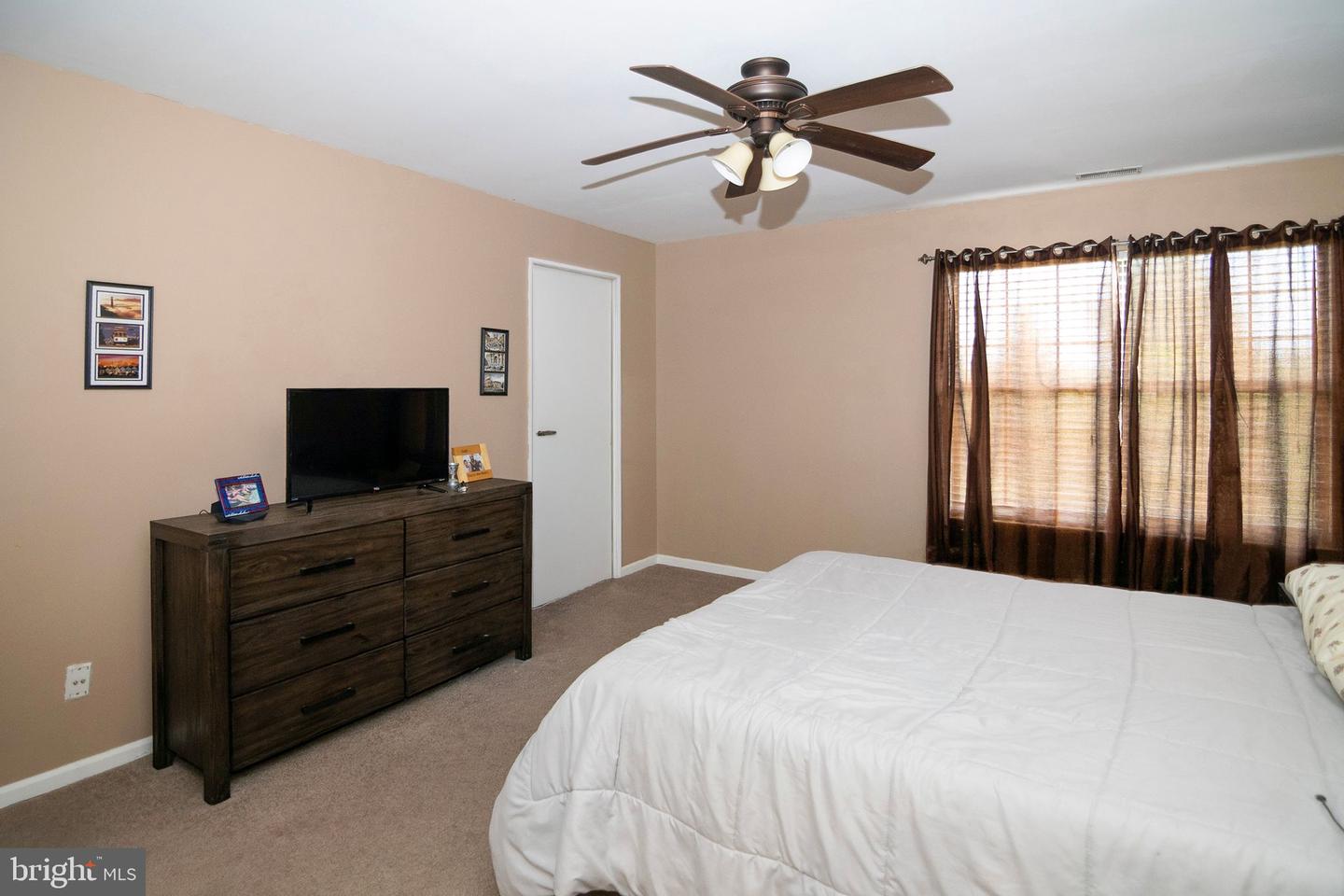 12 Harrogate Ct Property Photo 14