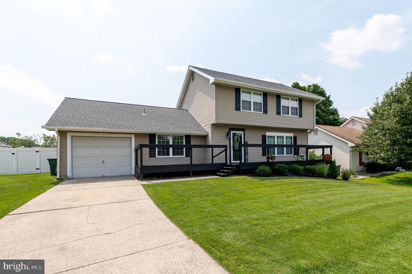 610 Westover Ct Property Photo 4
