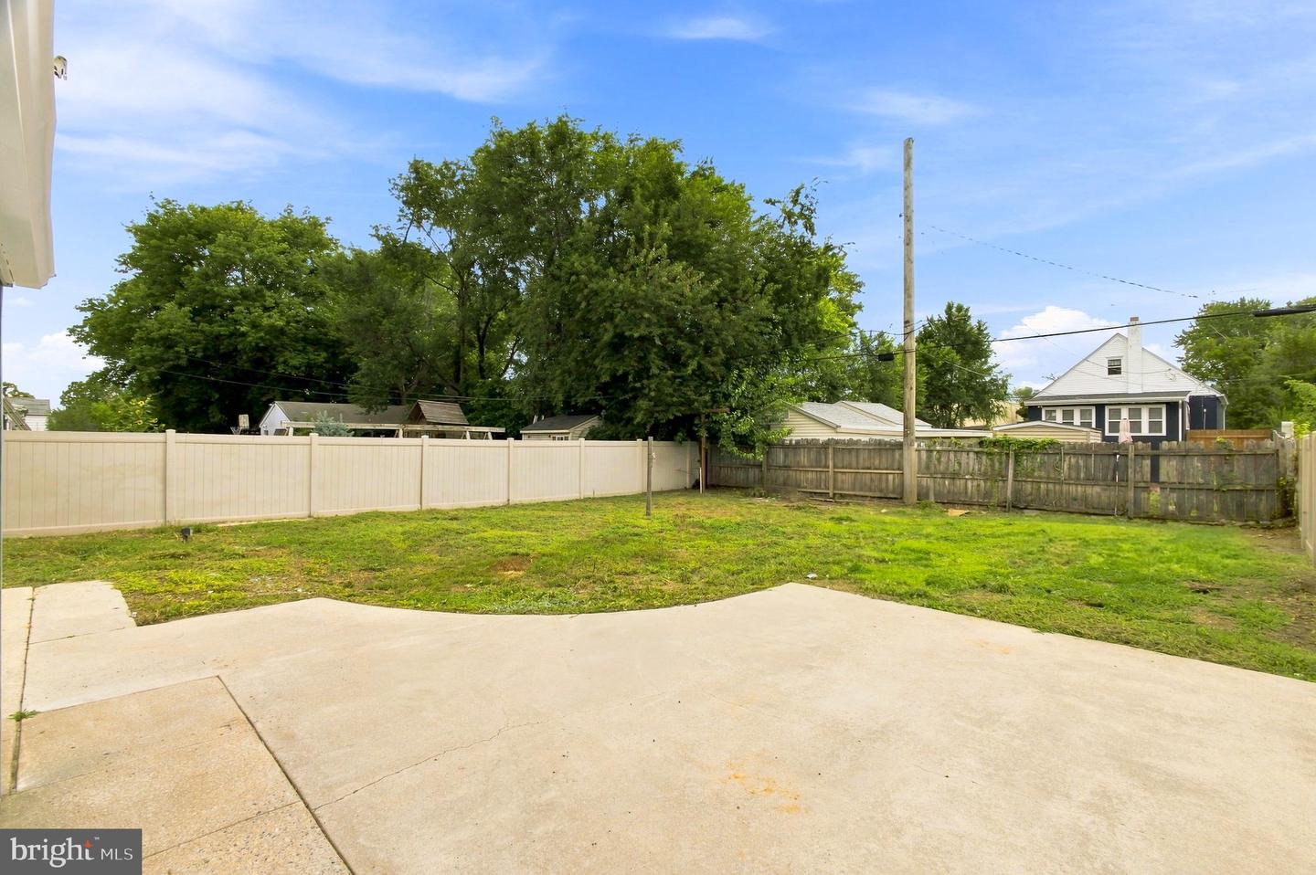 421 Beacon Ave Property Photo 4