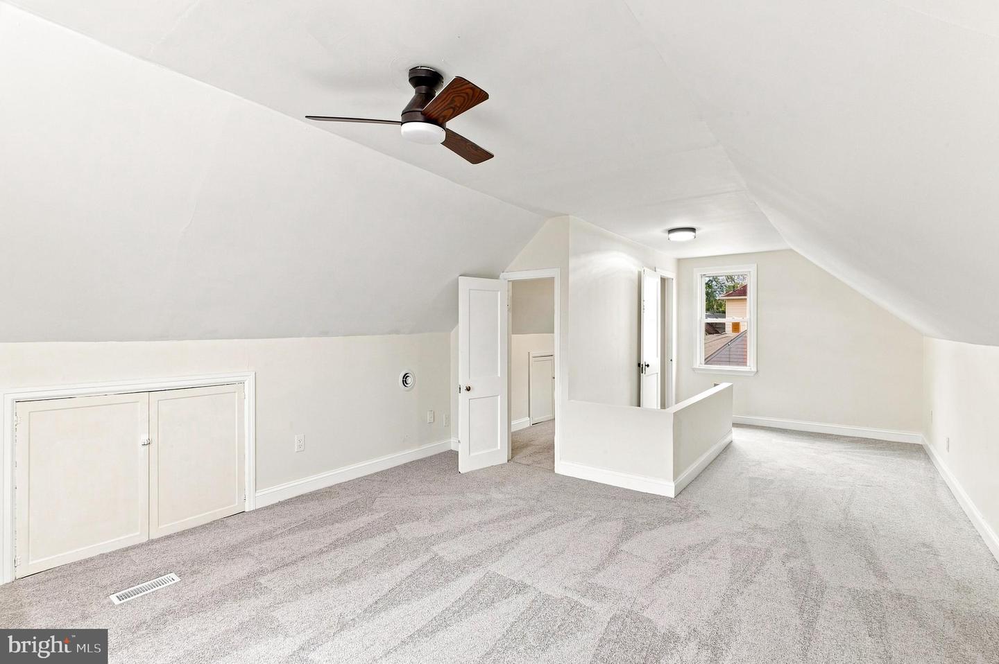 421 Beacon Ave Property Photo 20