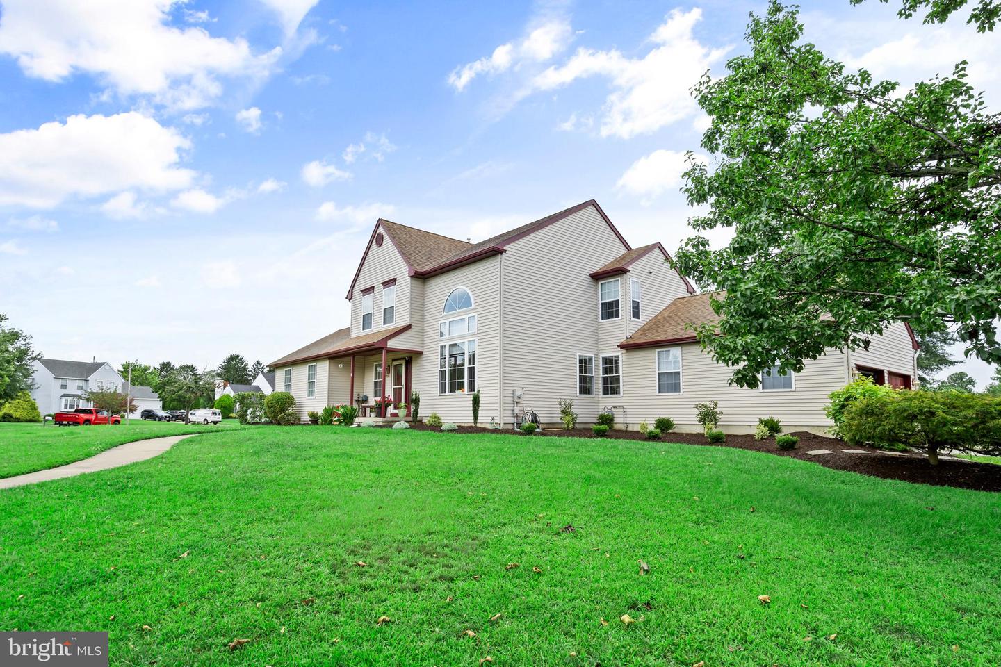 3 Downing Ln Property Photo 2