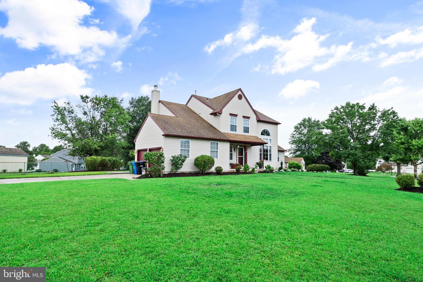 3 Downing Ln Property Photo 3