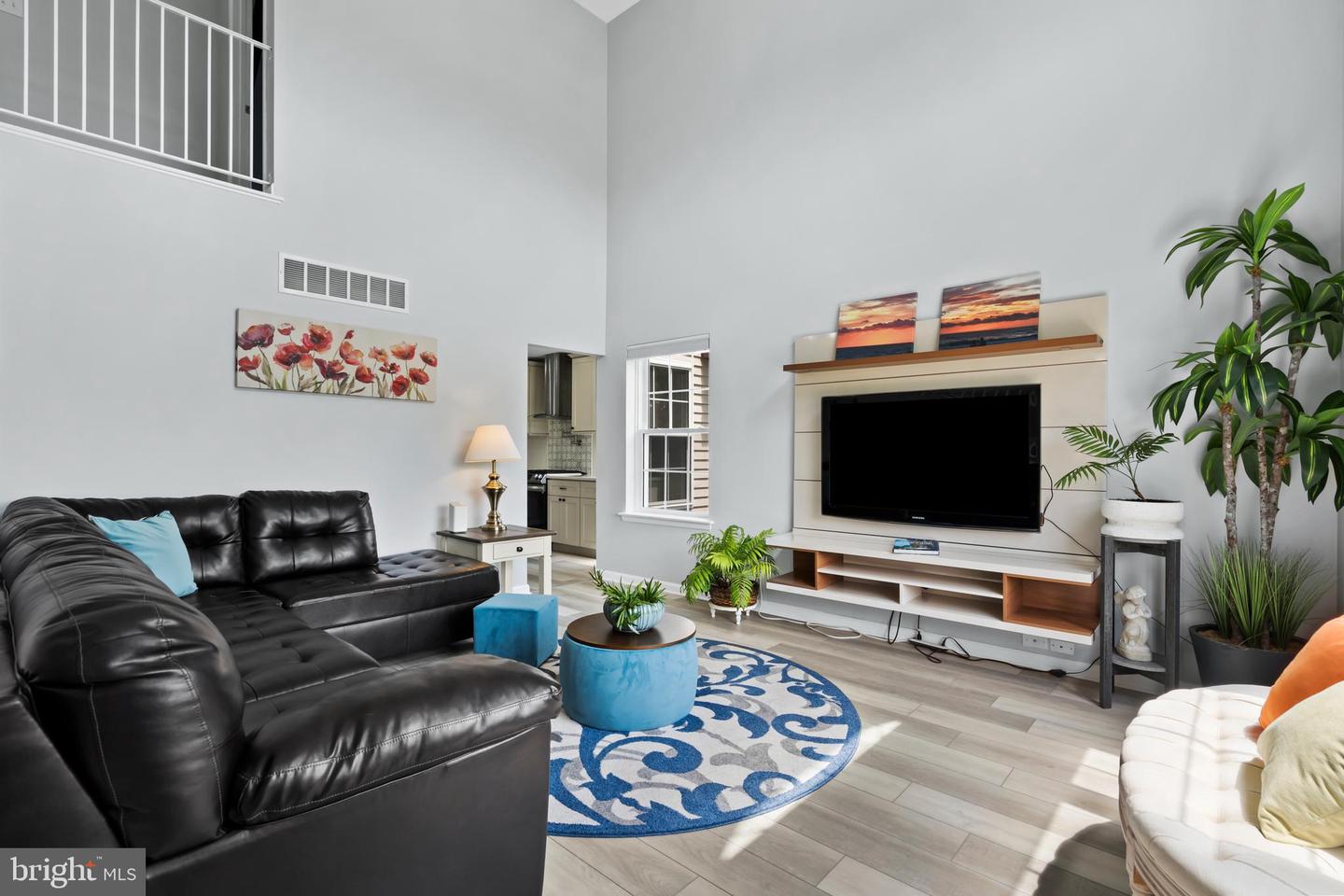 3 Downing Ln Property Photo 6