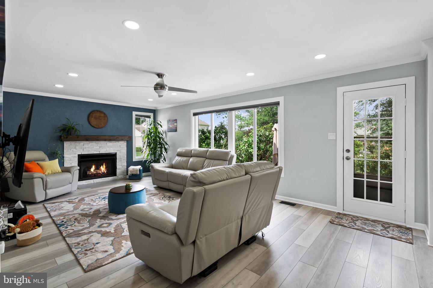 3 Downing Ln Property Photo 16