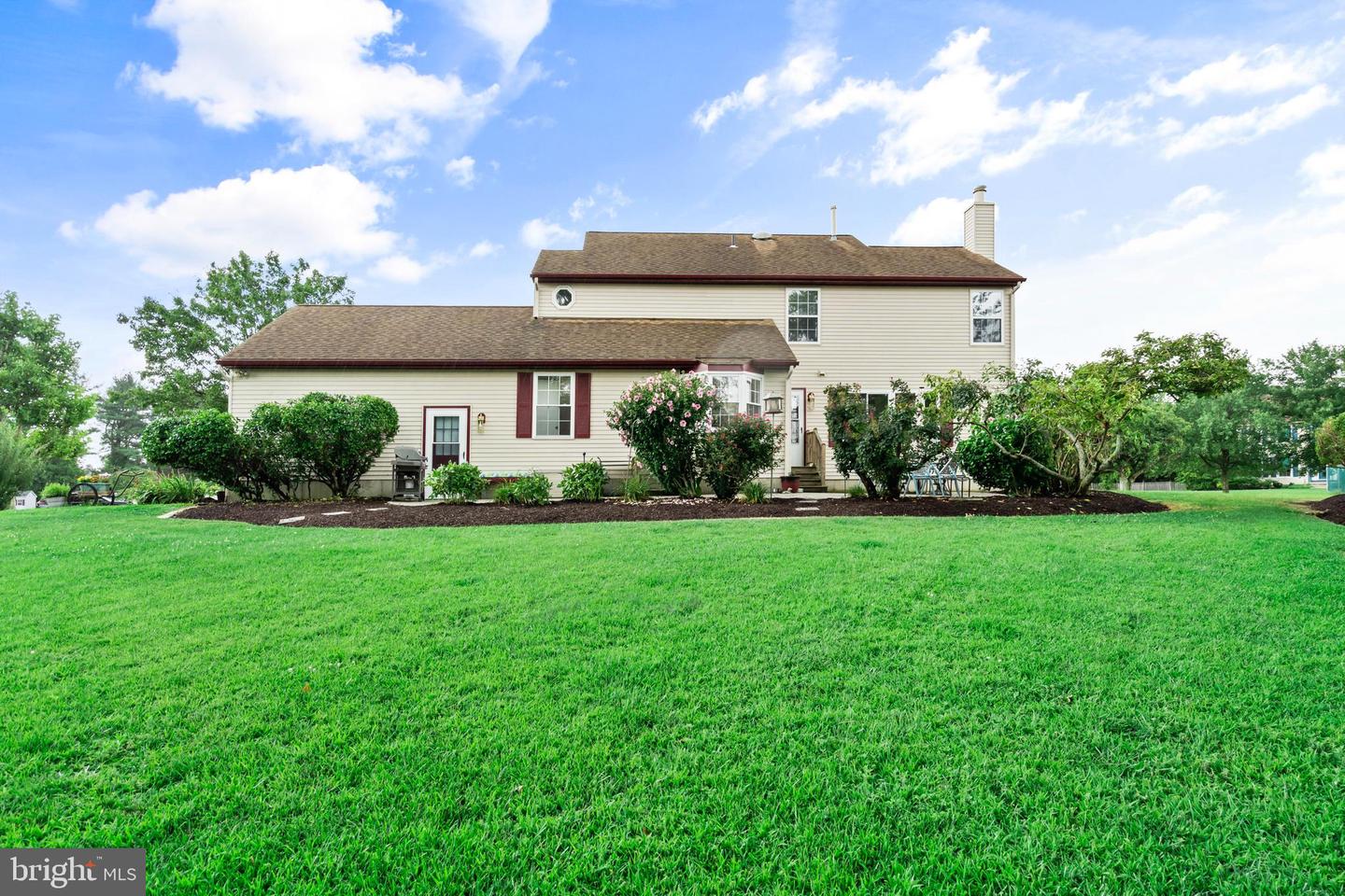 3 Downing Ln Property Photo 24