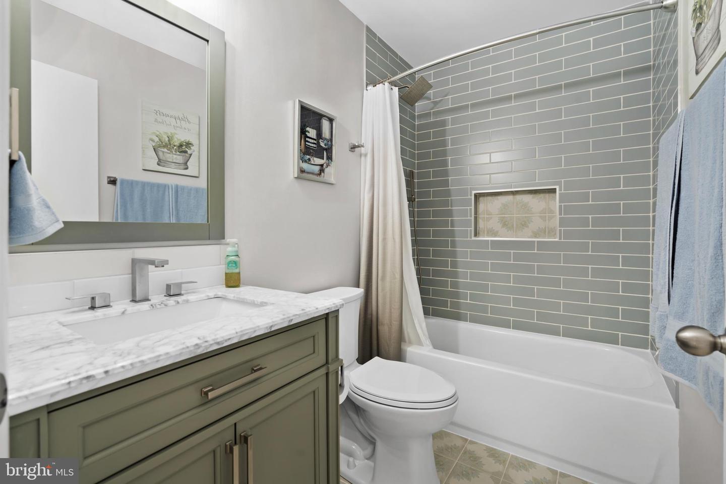 3 Downing Ln Property Photo 31